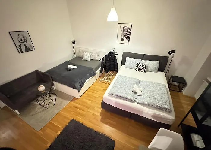 Stylish In Apartment *